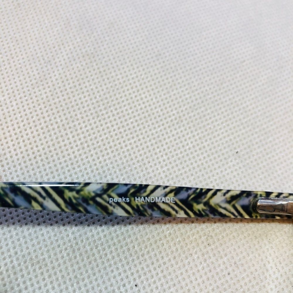 MAUI JIM Eye Glasses PEAKS Hand - Picture 7 of 8